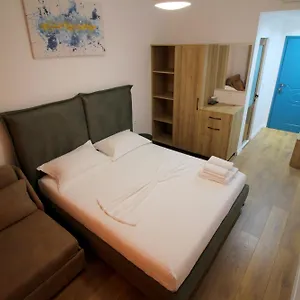 Hotel Ortus, Sarandë
