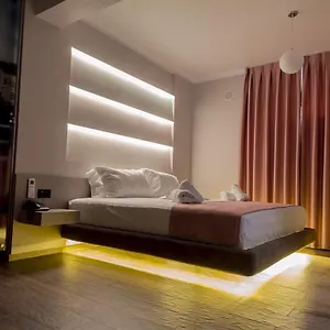 https://hotel-pandora-residence.hotels-in-tirana.com